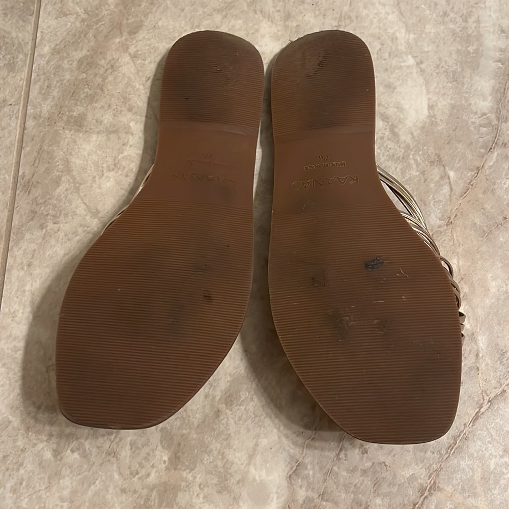 Kaanas Sandals - Picture 2 of 2
